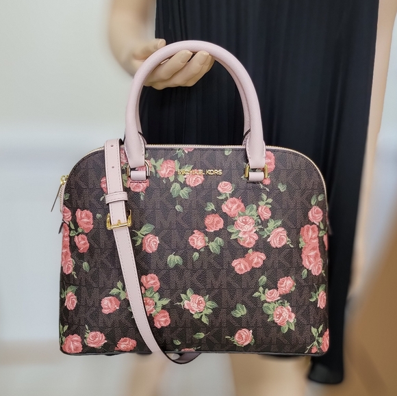 Michael Kors Handbags - Michael Kors Cindy LG Dome Satchel